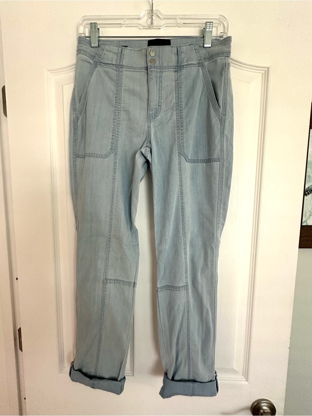 WHBM Mid-Rise Straight Crop Pret-A-Pedi Light Blue Pants